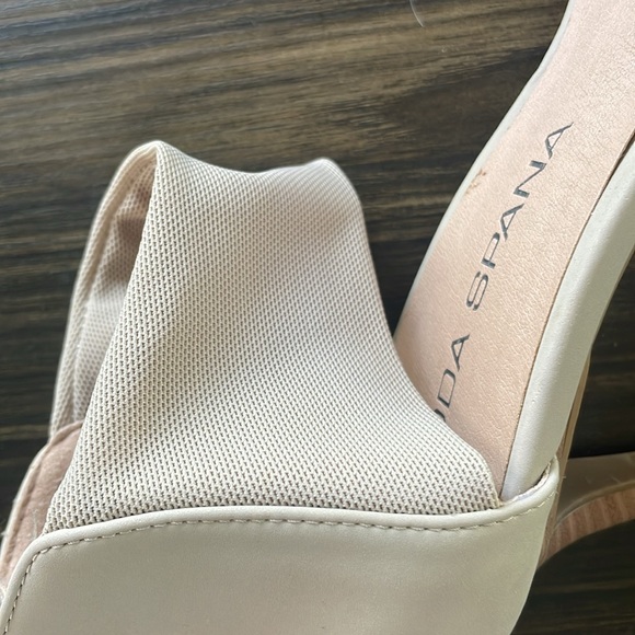 Moda Spana Meg Sandal. Sz 7.5. Beige - Picture 4 of 8